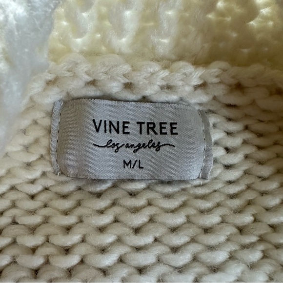 Vine Tree Floral Embellished Cream Cardigan Sweater - Picture 2 of 5